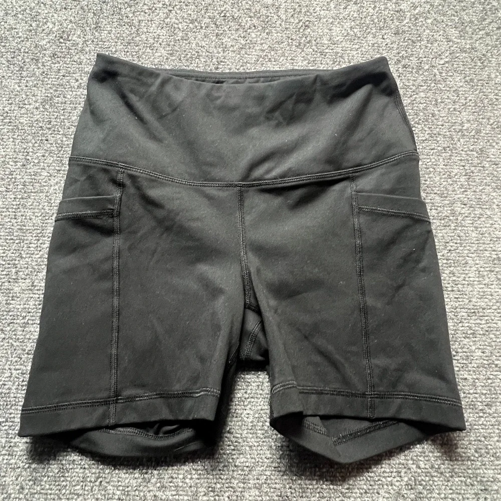 Yogalicious Lux Black High Waisted Biker Shorts with Side Pockets Size Small